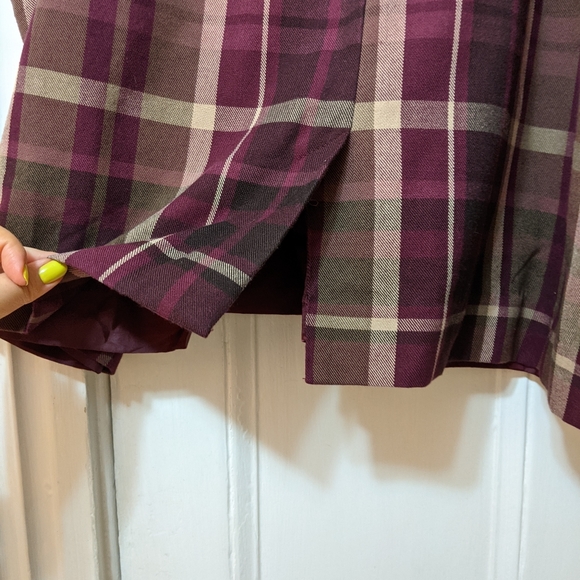 Belt Plaid Skirt - Picture 5 of 6